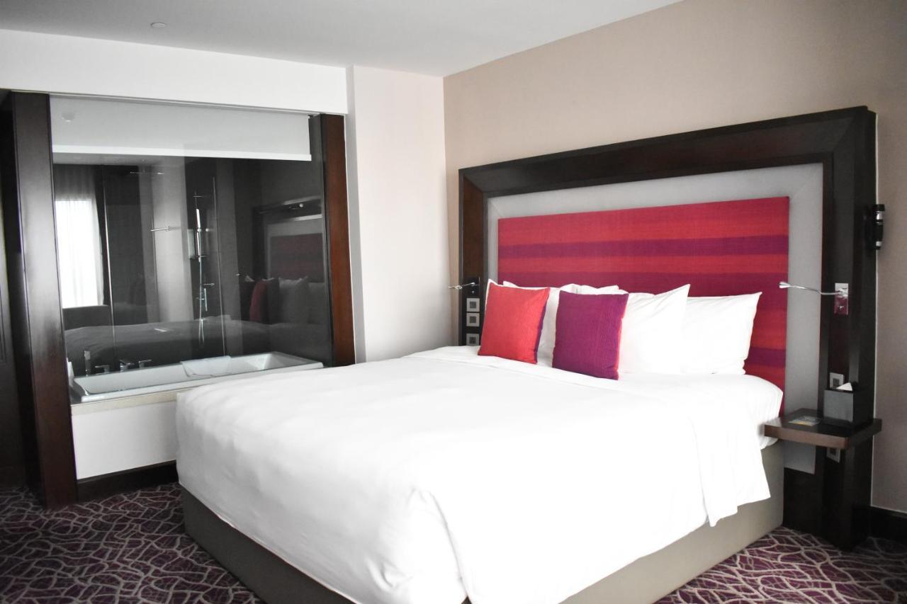 Novotel Max Yangon