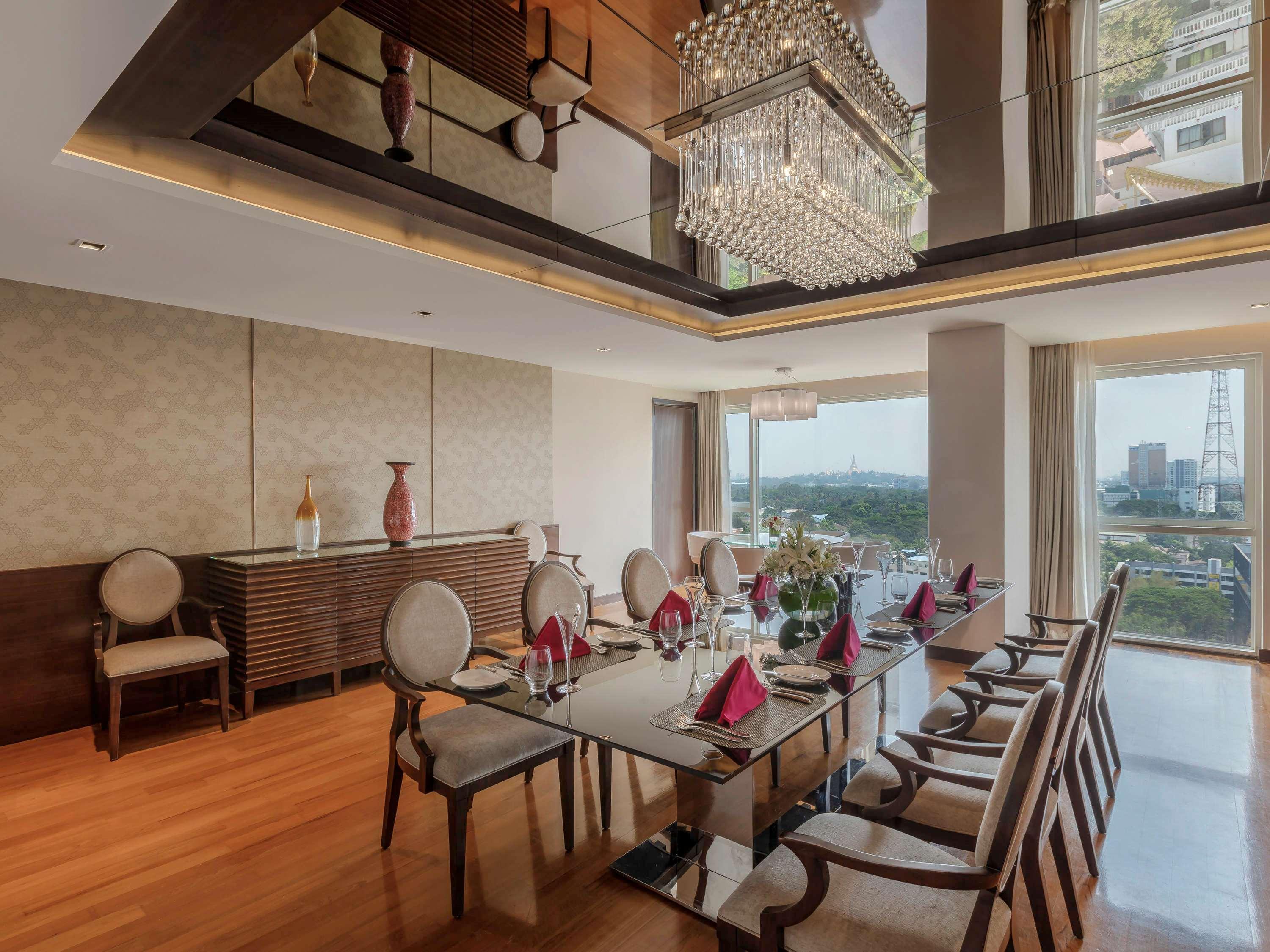 Novotel Max 5* Yangon