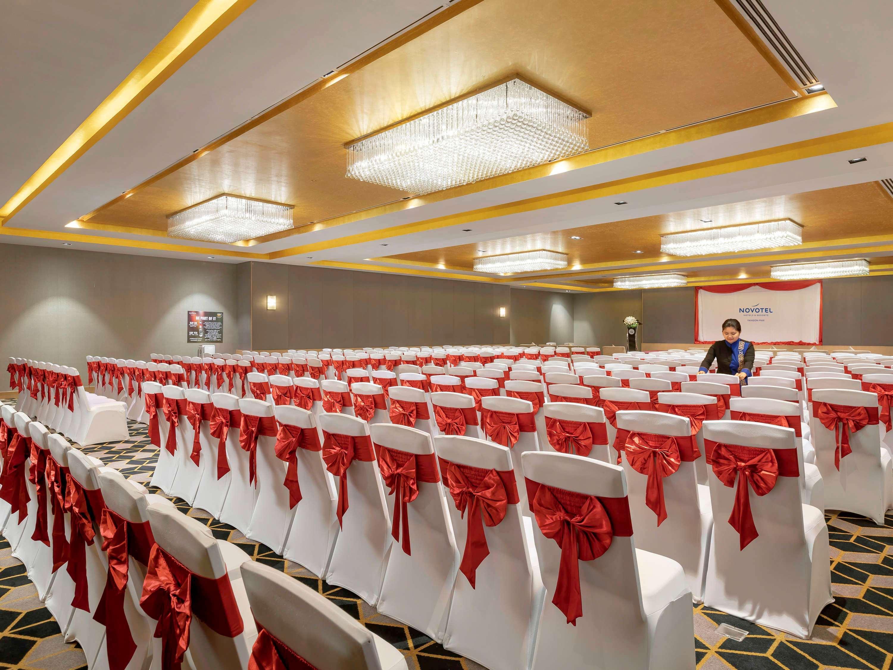 Hotel Novotel Max Yangon