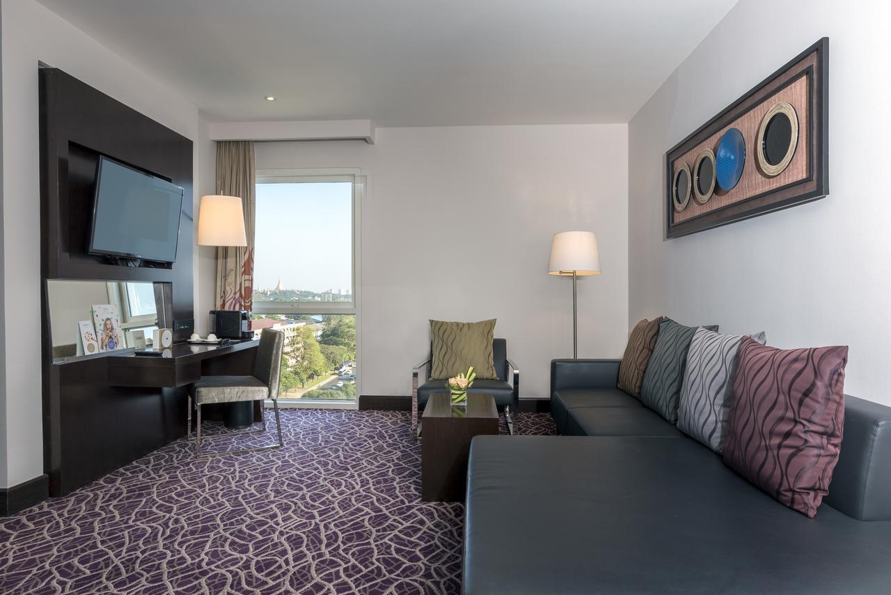 Novotel Max Hotel 5*